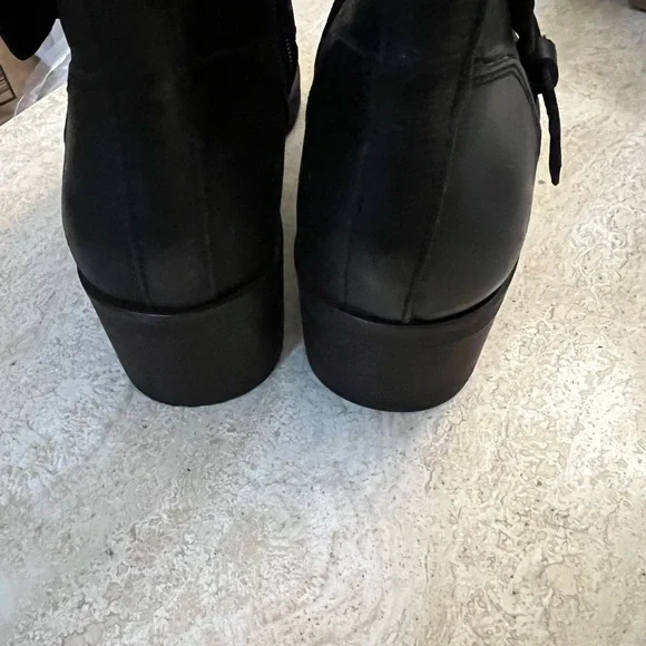 NEW - Lucky Brand LK-Katrina Black Leather Boots - MSRP $174 - Picture 3 of 9